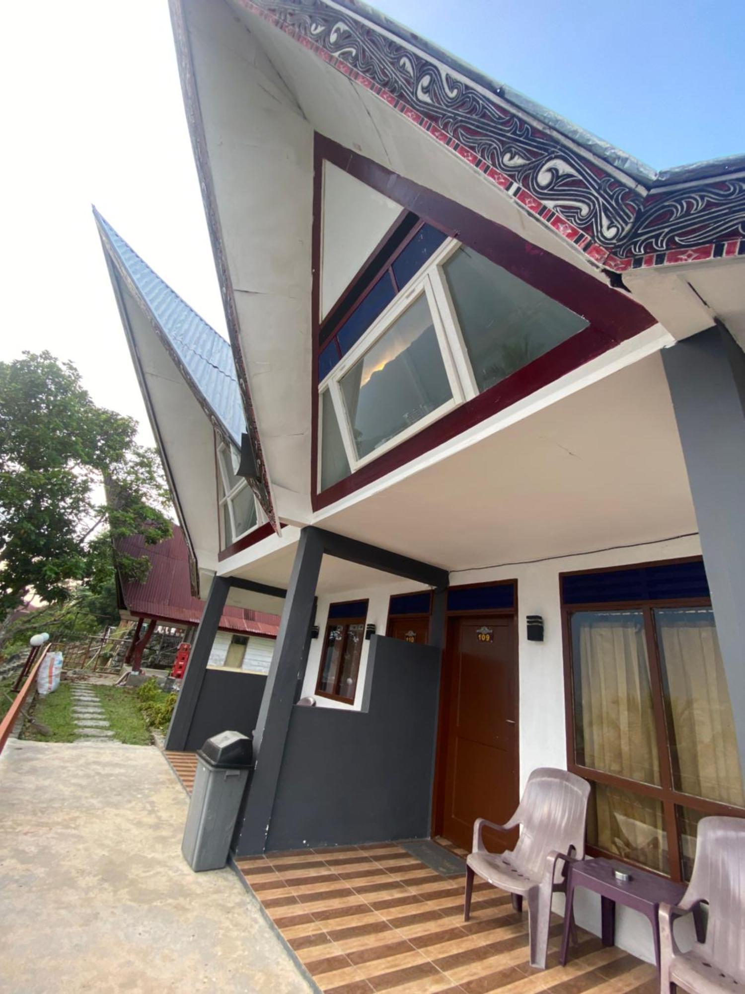 Vandu'S View Guest House & Restaurant Tuk Tuk Ngoại thất bức ảnh